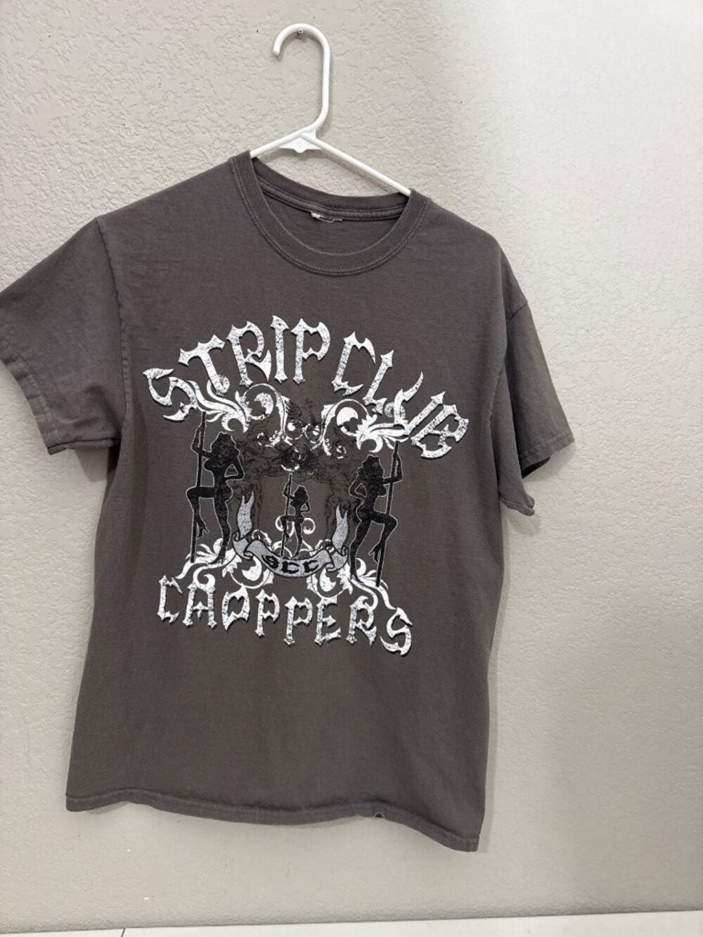 Strip Club Choppers Graphic T-Shirt Gray Short Sleeve Casual Tee